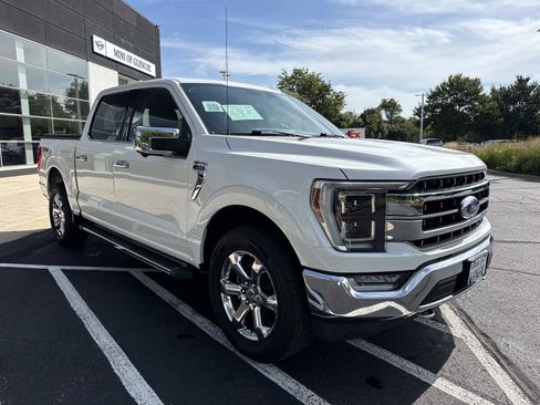 Used 2021 Ford F150 Lariat w/ Equipment Group 502A High AWD/4WD image 4