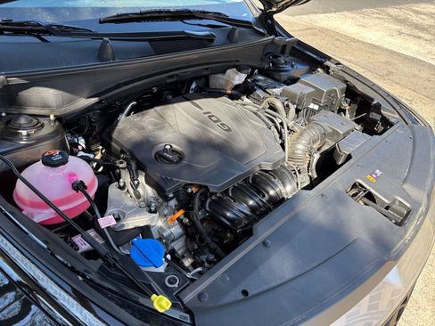 Used 2025 Kia Sportage LX image 27