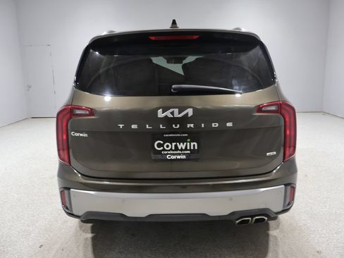 Used 2025 Kia Telluride S AWD/4WD image 3