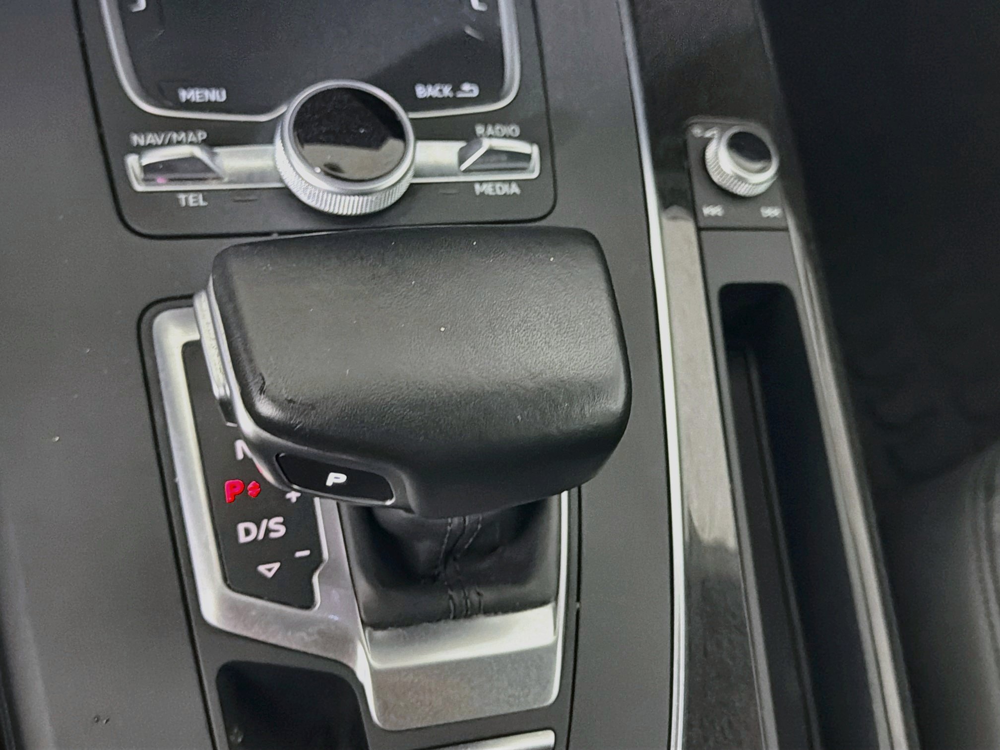Used 2018 Audi Q5 2.0T Premium Plus w/ Premium Plus Package AWD/4WD image 23