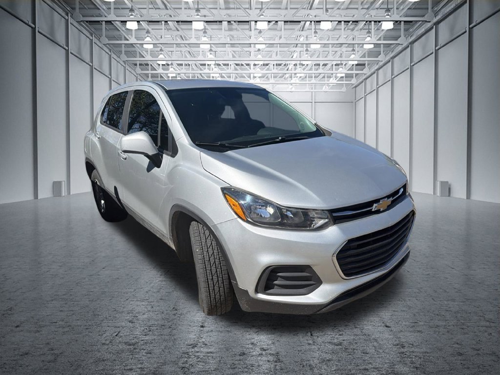 Certified 2020 Chevrolet Trax LS AWD/4WD image 3