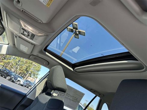 New 2025 Toyota RAV4 XLE w/ Convenience Package image 18