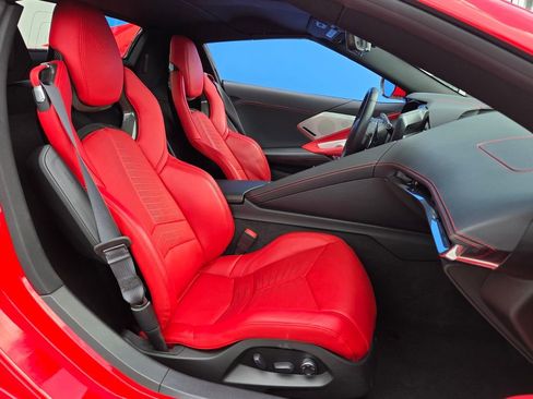 Used 2020 Chevrolet Corvette Stingray w/ 2LT Preferred Equipment Group image 15