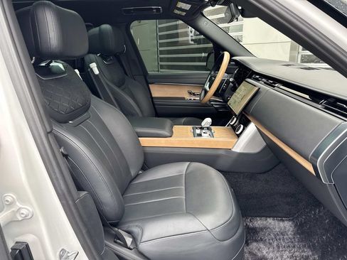 Certified 2023 Land Rover Range Rover SV AWD/4WD image 10