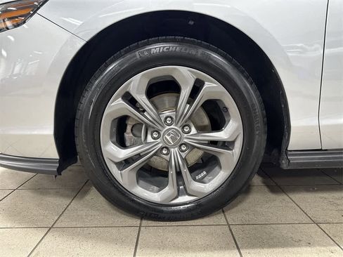 Used 2023 Honda Accord EX image 10