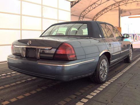 Used 2008 Mercury Grand Marquis GS RWD image 4