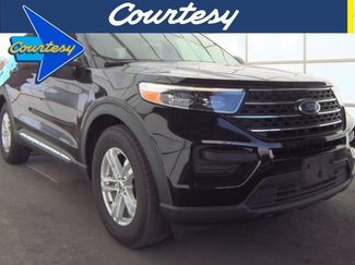 Used 2021 Ford Explorer XLT image 1