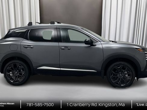 New 2026 Nissan Kicks SR w/ SR Premium Package AWD/4WD image 4
