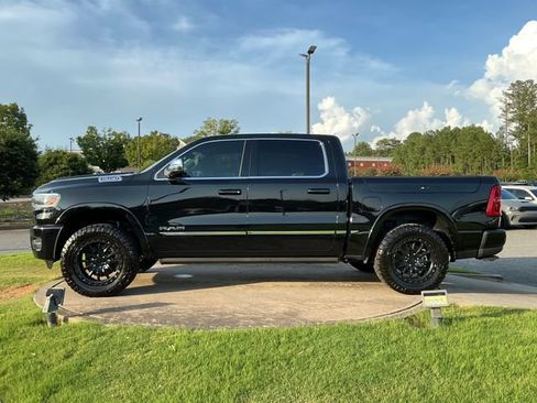 Used 2025 RAM 1500 Limited AWD/4WD image 4