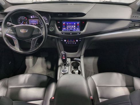 Used 2020 Cadillac XT5 Premium Luxury w/ LPO, Floor Liner Package image 18