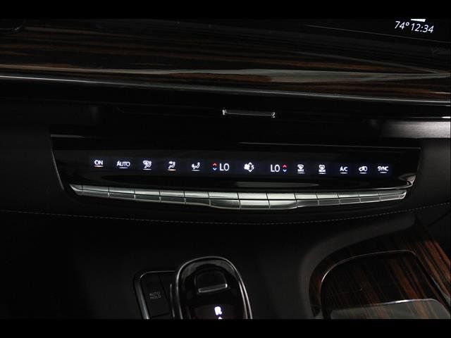 Certified 2022 Cadillac Escalade Premium Luxury AWD/4WD image 17