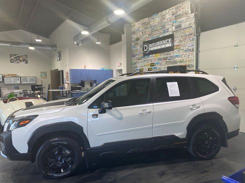 Used 2022 Subaru Forester Wilderness AWD/4WD image 6