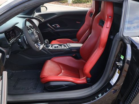 Used 2021 Audi R8 V10 RWD image 12