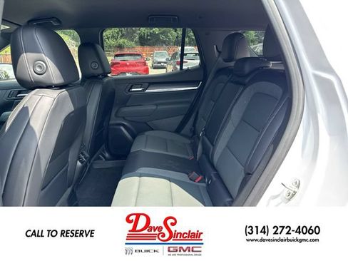 New 2027 GMC Terrain AT4 w/ Convenience Package III AWD/4WD image 22