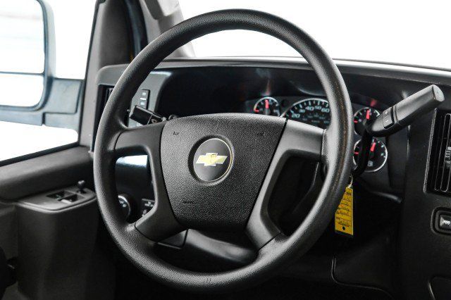 Used 2023 Chevrolet Express 2500 RWD image 13