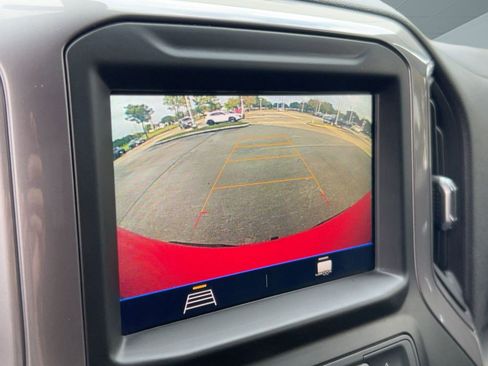 Certified 2021 Chevrolet Silverado 1500 Custom image 26