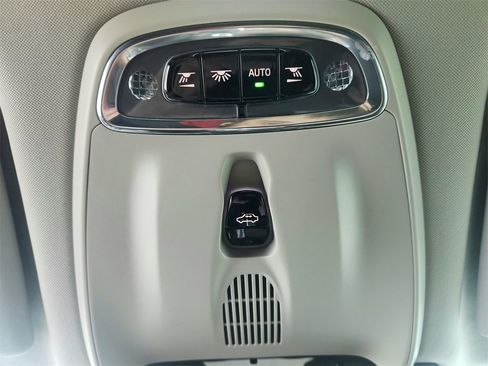 Used 2019 Volvo XC60 T6 Inscription w/ Protection Package Premier image 40