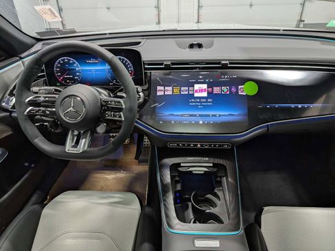 New 2026 Mercedes-Benz E 53 AMG e 4MATIC Sedan image 16