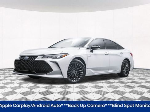 Used 2019 Toyota Avalon XSE w/ Carpet Mat Package image 2