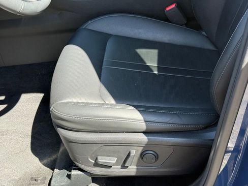 Used 2025 Kia Sorento S AWD/4WD image 21