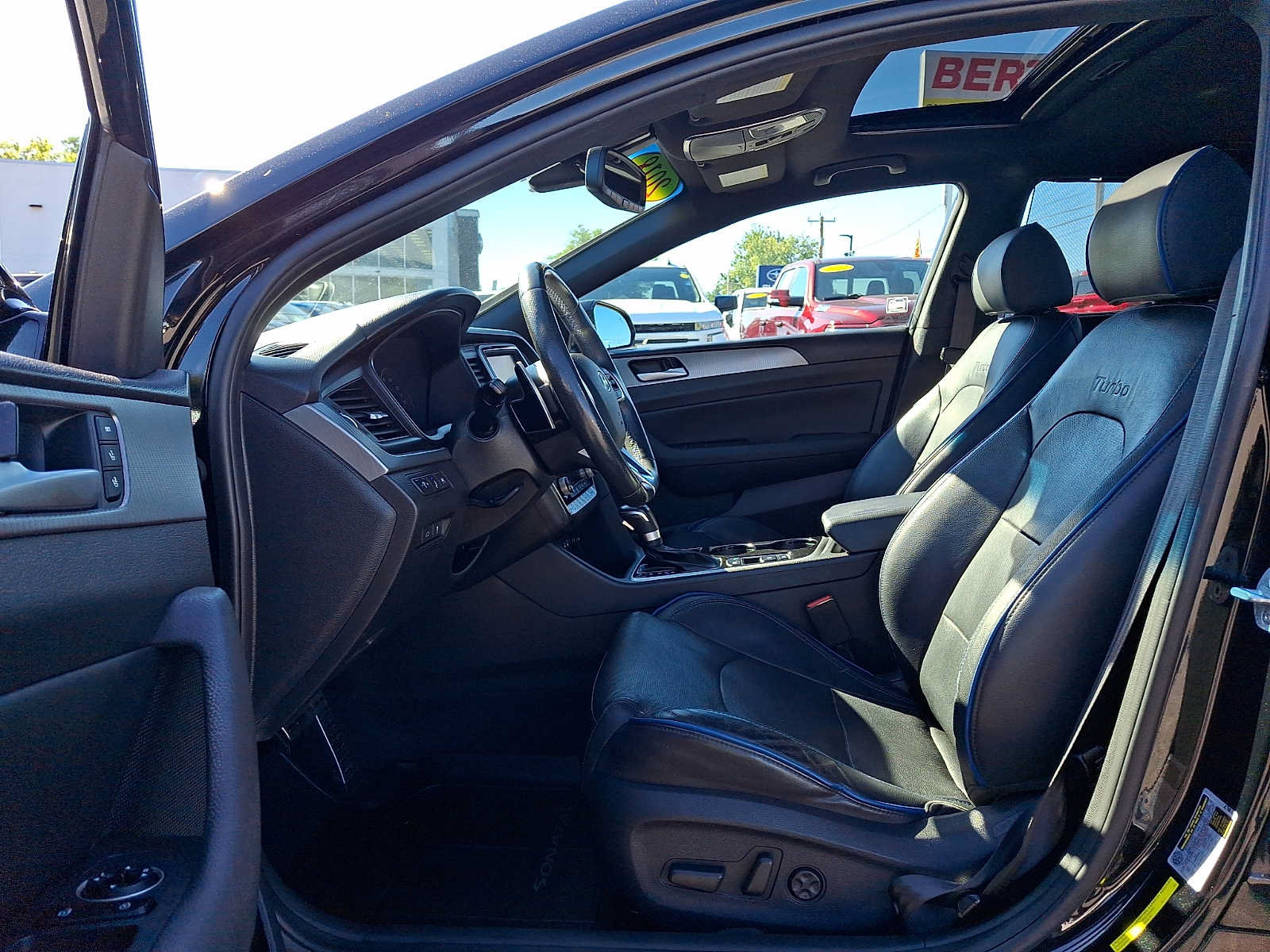 Used 2018 Hyundai Sonata Limited FWD image 14