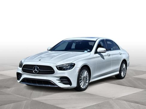 Used 2022 Mercedes-Benz E 350 Sedan image 4