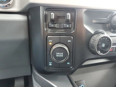 New 2026 Ford F250 XLT w/ XLT Premium Package image 29