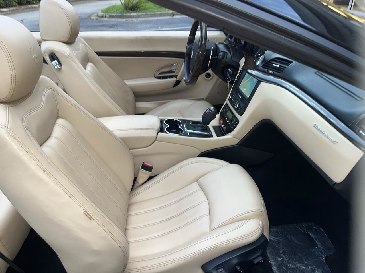Used 2012 Maserati GranTurismo Convertible RWD image 37