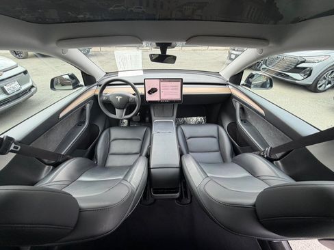 Used 2023 Tesla Model Y Long Range AWD/4WD image 18