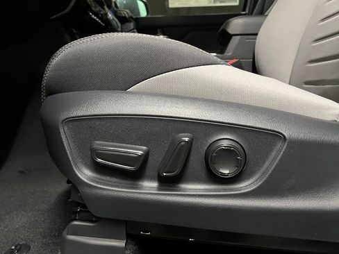 New 2025 Toyota Tacoma TRD Off-Road image 9