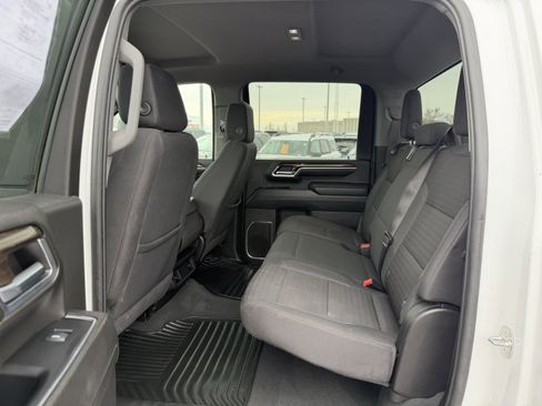 Used 2024 Chevrolet Silverado 2500 LT image 19