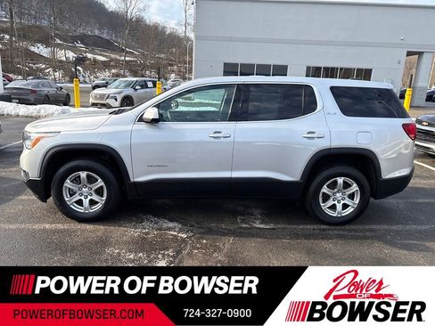 Used 2018 GMC Acadia SLE w/ LPO, Floor Liner Package image 2