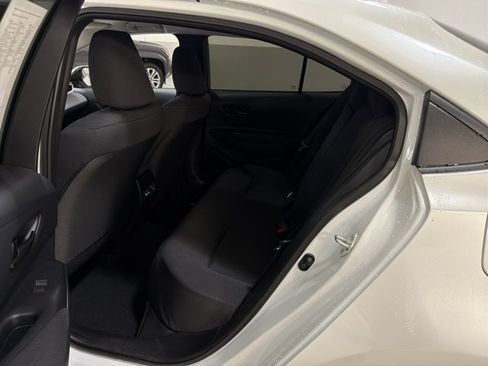Used 2025 Toyota Corolla LE FWD image 8