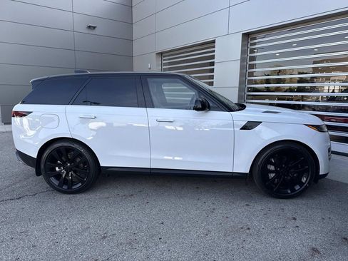 New 2026 Land Rover Range Rover Sport SE AWD/4WD image 9