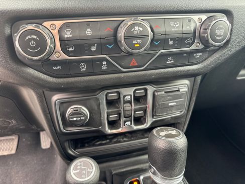 Used 2026 Jeep Wrangler Unlimited Sport AWD/4WD image 27