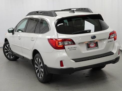 Used 2016 Subaru Outback 2.5i Limited AWD/4WD image 12
