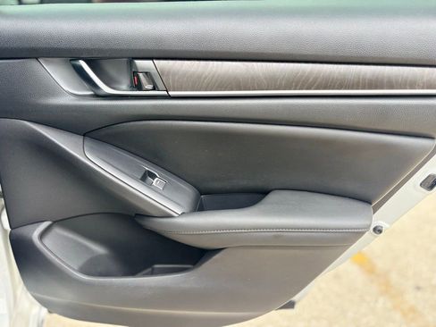 Used 2020 Honda Accord EX-L image 16