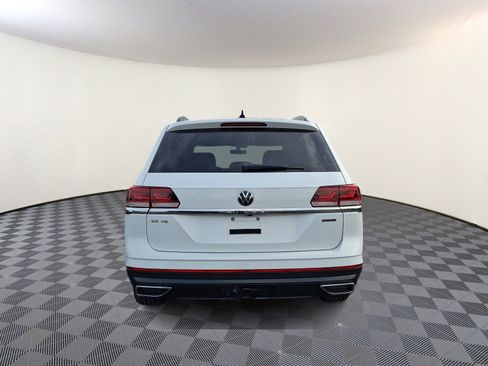 Certified 2022 Volkswagen Atlas SE w/ Panoramic Sunroof Package image 6