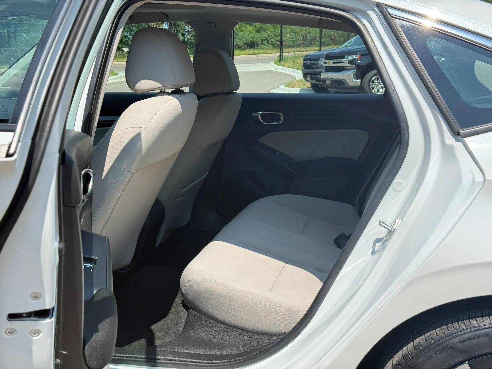 Used 2023 Honda Civic EX image 10