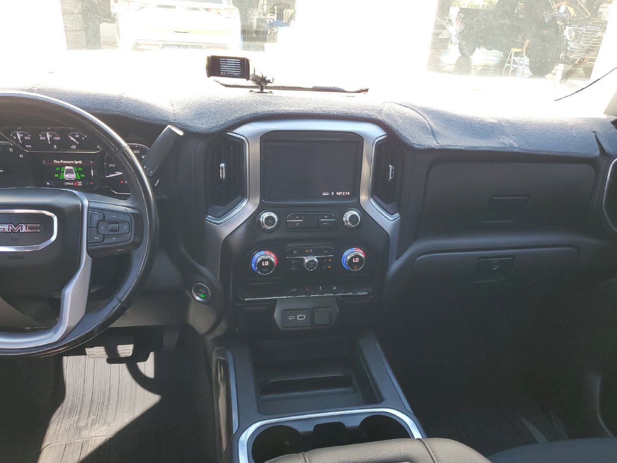 Used 2022 GMC Sierra 1500 Elevation w/ LPO, Elevation Black Package AWD/4WD image 13