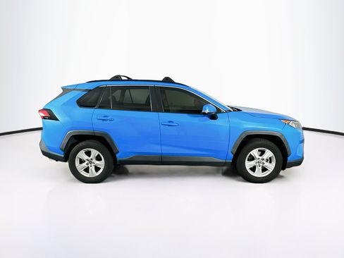 Used 2020 Toyota RAV4 XLE w/ Convenience Package FWD image 10
