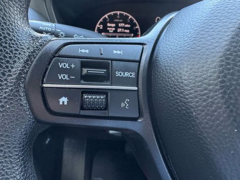 Used 2023 Honda HR-V LX image 15