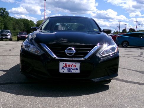 Used 2017 Nissan Altima 2.5 S image 9