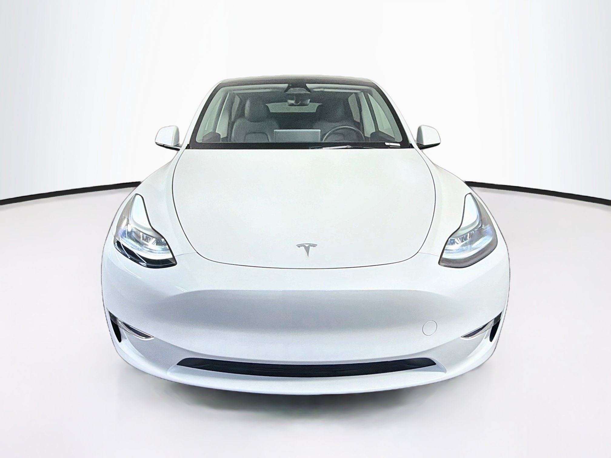 Used 2025 Tesla Model Y Long Range AWD/4WD image 2