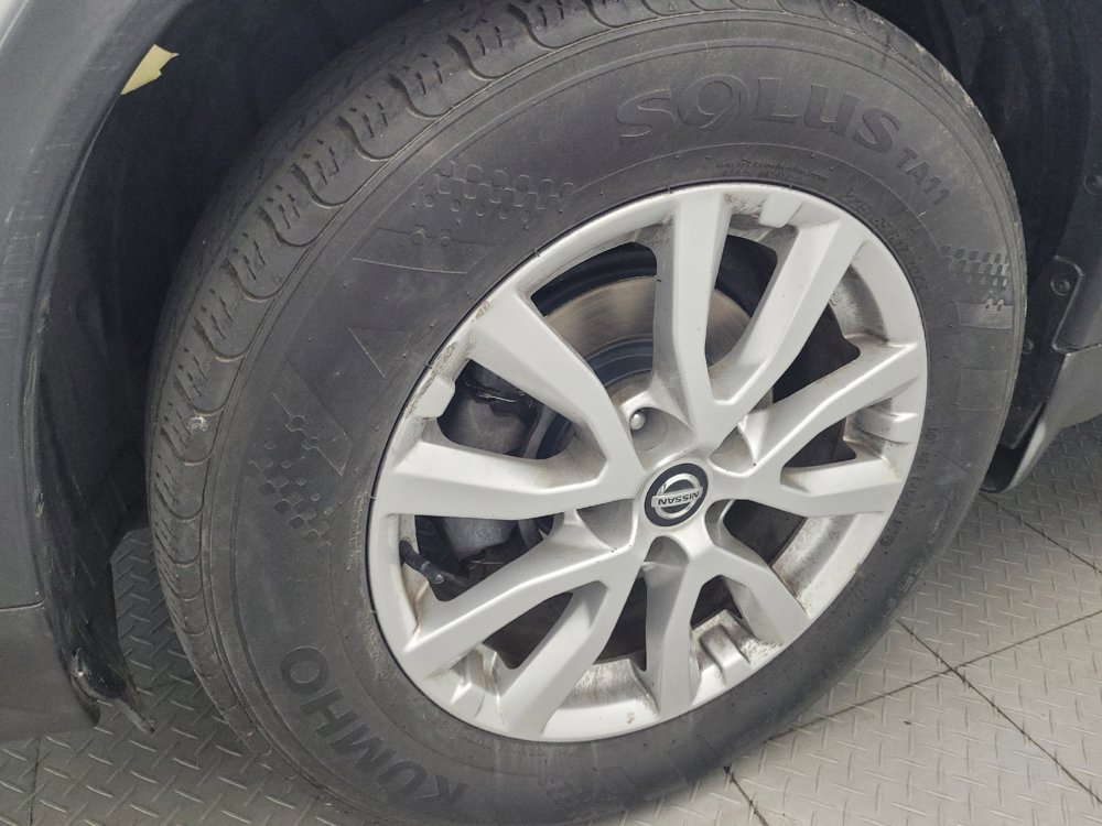 Used 2018 Nissan Rogue SV AWD/4WD image 31