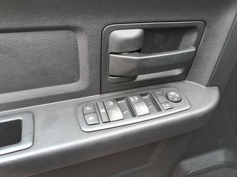 Used 2016 RAM 1500 Express w/ Black Ram 1500 Express Group AWD/4WD image 12