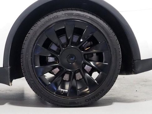 Used 2020 Tesla Model Y Long Range AWD/4WD image 45