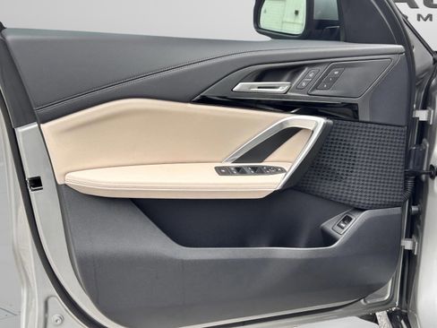 Used 2025 BMW X1 xDrive28i w/ Convenience Package image 24