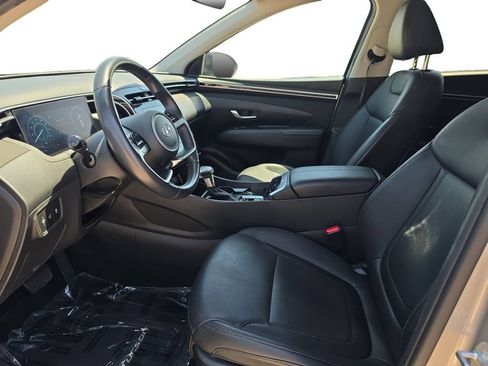 Certified 2023 Hyundai Tucson SEL w/ Convenience Package FWD image 9