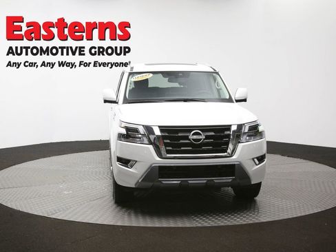 Used 2024 Nissan Armada SL w/ Captain's Chairs Package image 57